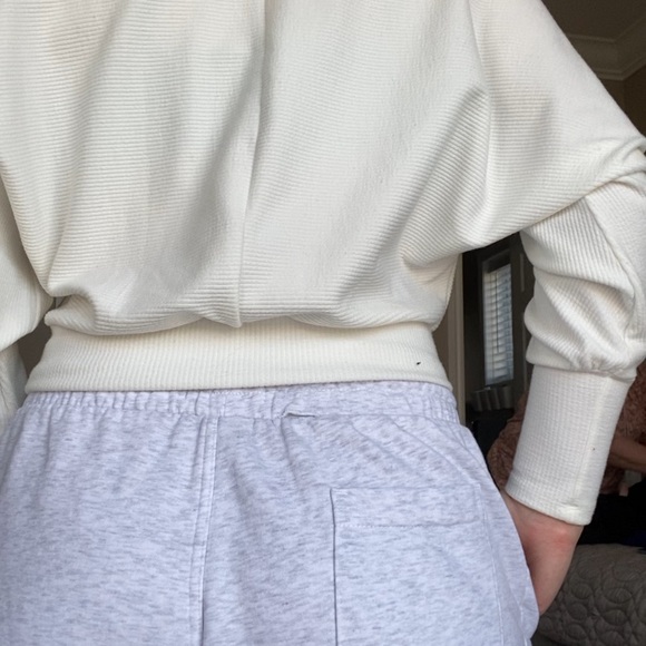 Dynamite long raglan sleeve top - Picture 2 of 6